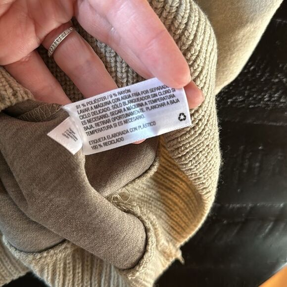 A New Day - NWT - Tan turtleneck sweater - size XS - Picture 5 of 7